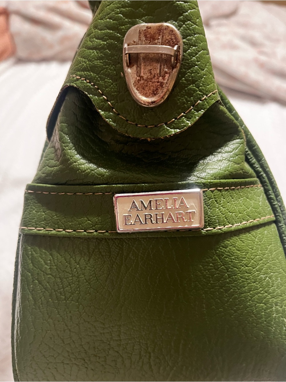 Green Leather Tote Handbag - Sleek Everyday Carry - Picture 3 of 4